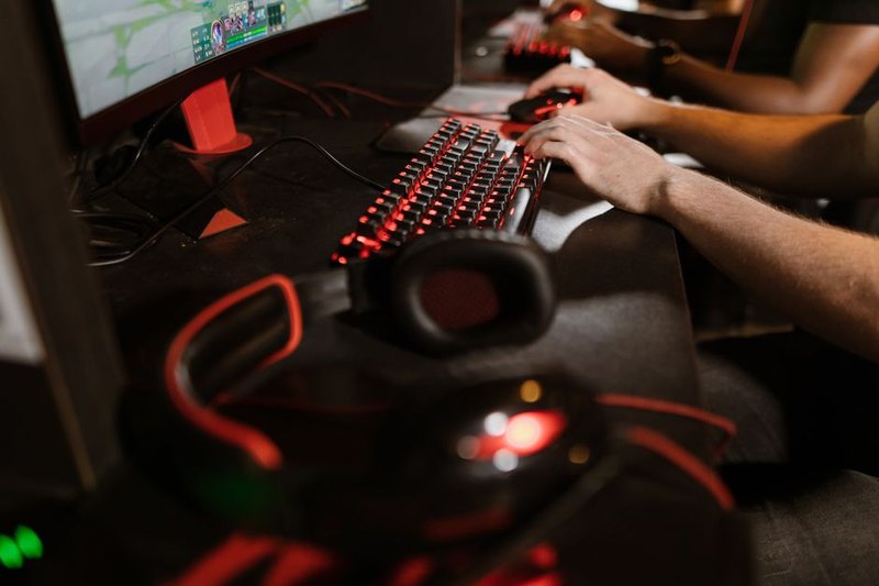 Small Teams, Big Ideas: The Early PC Indie Boom
